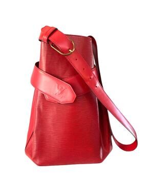 Louis Vuitton Sac d’Épaule GM Red Epi Leather Shoulder Bag with Pouch Vintage